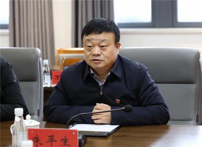 市國資委黨委書記、主任朱平生帶隊走訪慰問城投集團